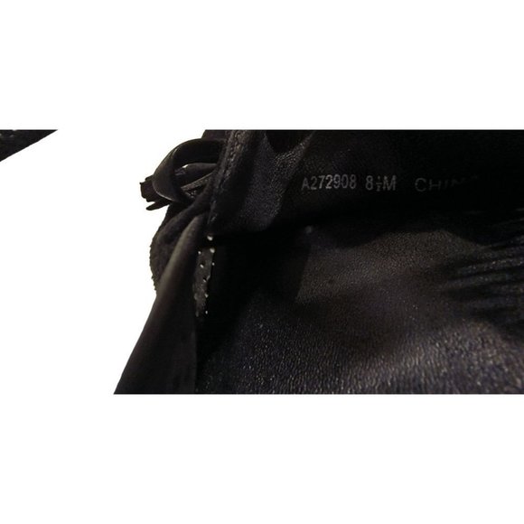 Stuart Weitzman Women Kitten Heel Pump Black suede Squared Toe 8.5M‎ - Picture 13 of 14